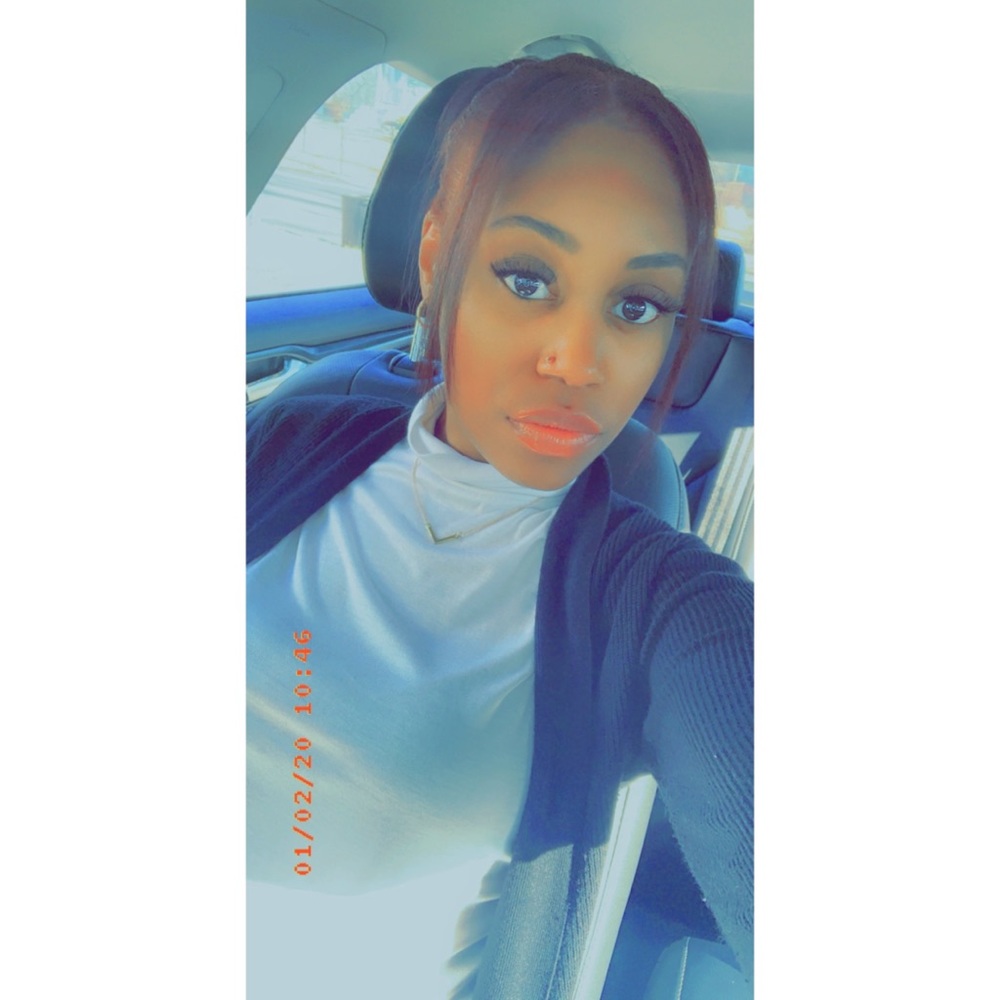 Meet your Posher, Talia